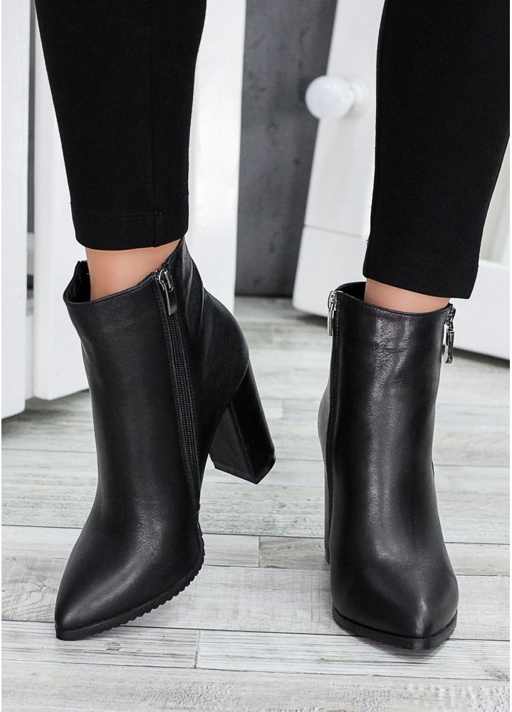 Черевики ботильйони жіночі шкіра чорні Шанталь 6424-28
