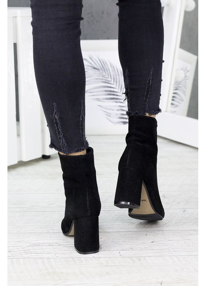Черевики ботильйони жіночі замша чорні Ванесса 7218-28