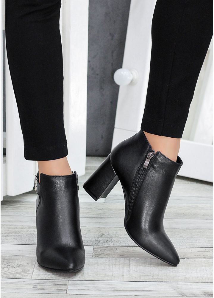 Ботинки ботильоны женские кожаные черные Sollo 7759-28