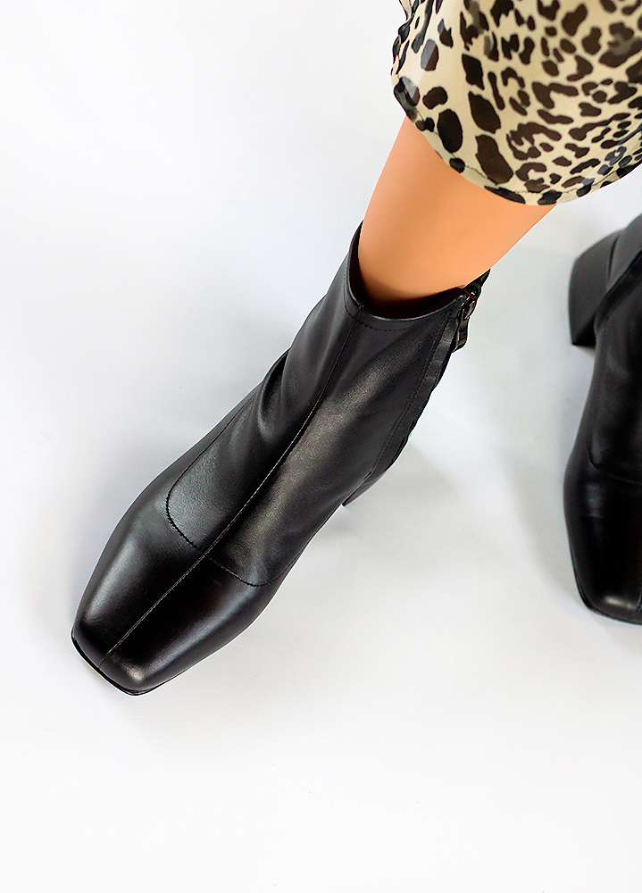 Ботинки ботильоны женские кожаные черные 7917-28