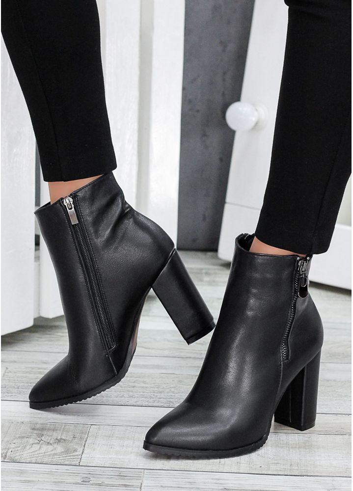 Черевики ботильйони жіночі шкіра чорні Шанталь 6424-28