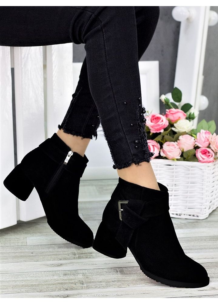 Черевики ботильйони жіночі замшеві чорні Ella 7308-28