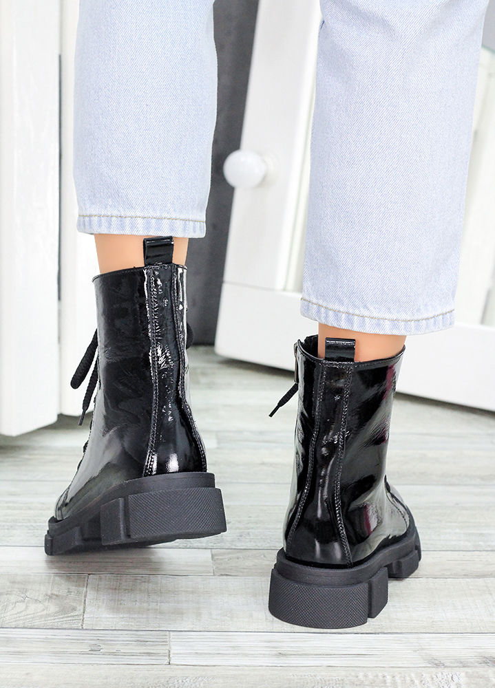 Ботинки берцы женские лак кожа черные 7458-28