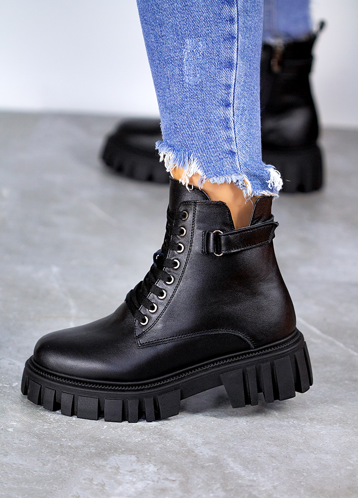 Черевики жіночі шкіряні чорні 8056-28