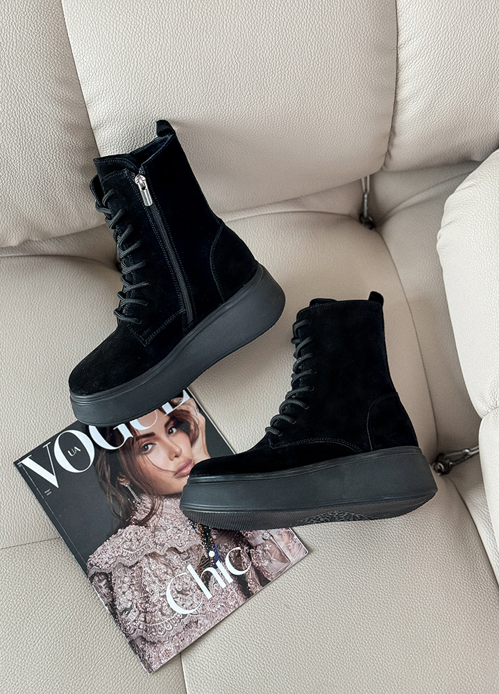 Черевики жіночі замшеві чорні на платформі 8230-28