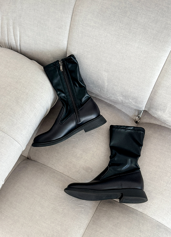 Ботинки женские кожаные черные 8216-28