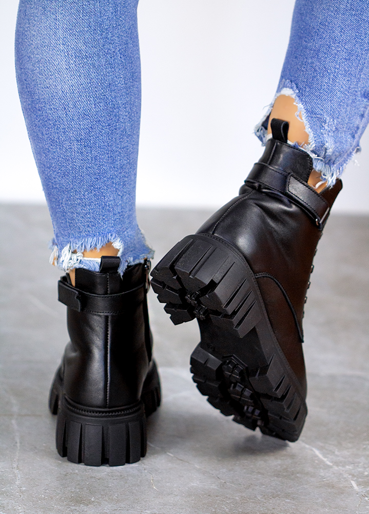 Черевики жіночі шкіряні чорні 8056-28