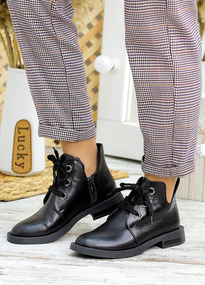 Черевики короткі жіночі шкіряні чорні 7795-28