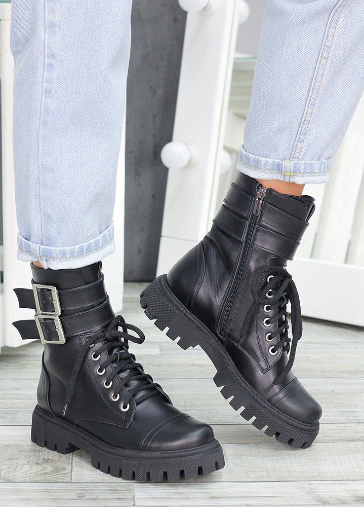 Черевики жіночі шкіряні чорні з пряжками 7456-28