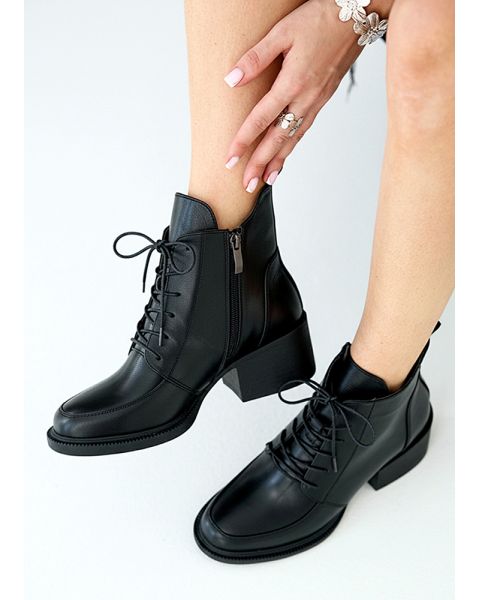 Черевики ботильйони жіночі шкіряні чорні Lolita 8539-28