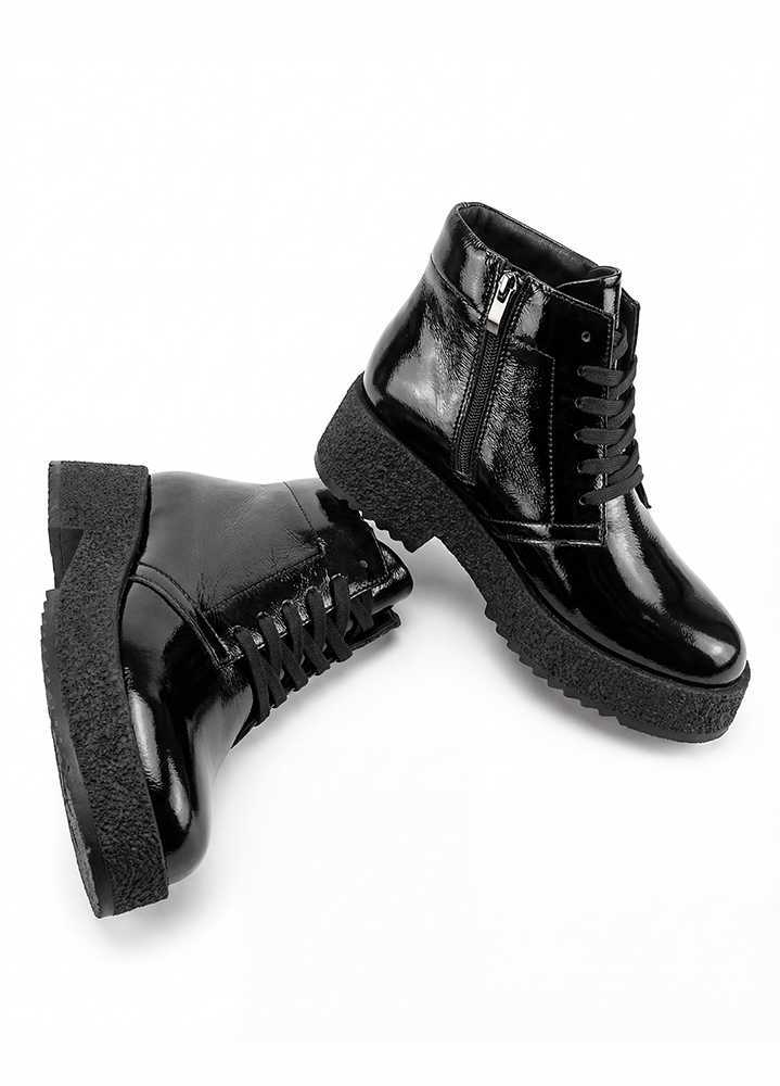 Черевики короткі жіночі лак шкіра платформа чорні 8580-28
