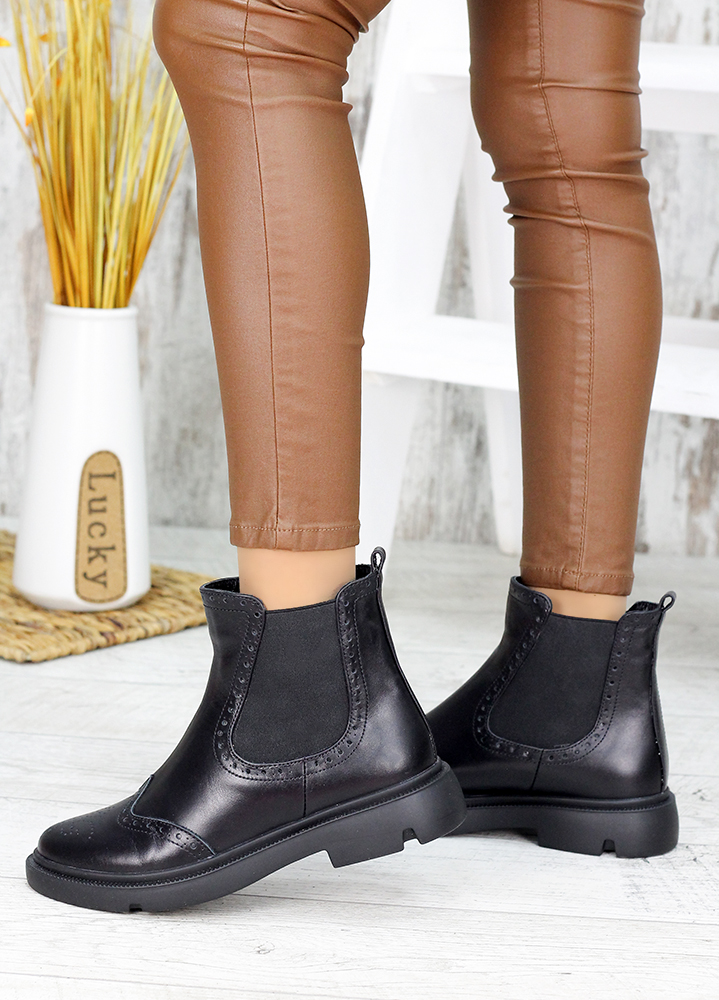Черевики Челсі жіночі шкіряні чорні 7562-28