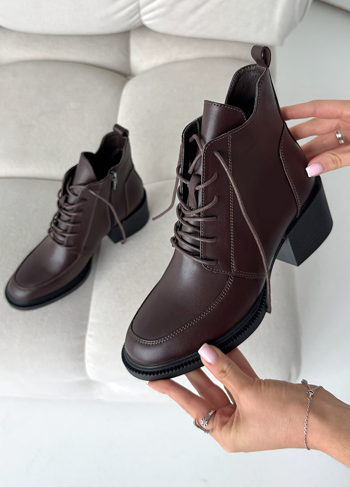 Черевики ботильйони жіночі шкіряні brown Lolita 8546-28