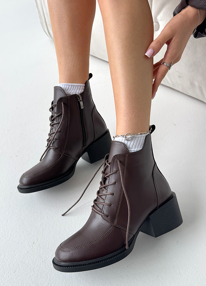 Черевики ботильйони жіночі шкіряні brown Lolita 8546-28