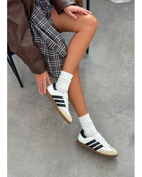 Кросівки жіночі шкіряні білі Samba 8225-28 Кросівки жіночі шкіряні білі Samba 8225-28