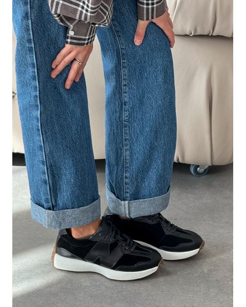 Кроссовки женские кожаные черные Balance 8228-28