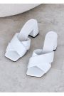 Шльопанці шкіра білі на підборах 8457-28