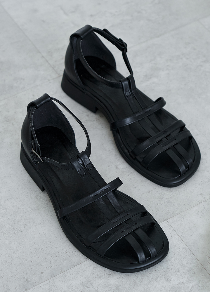 Сандалі натуральна шкіра чорні 8470-28