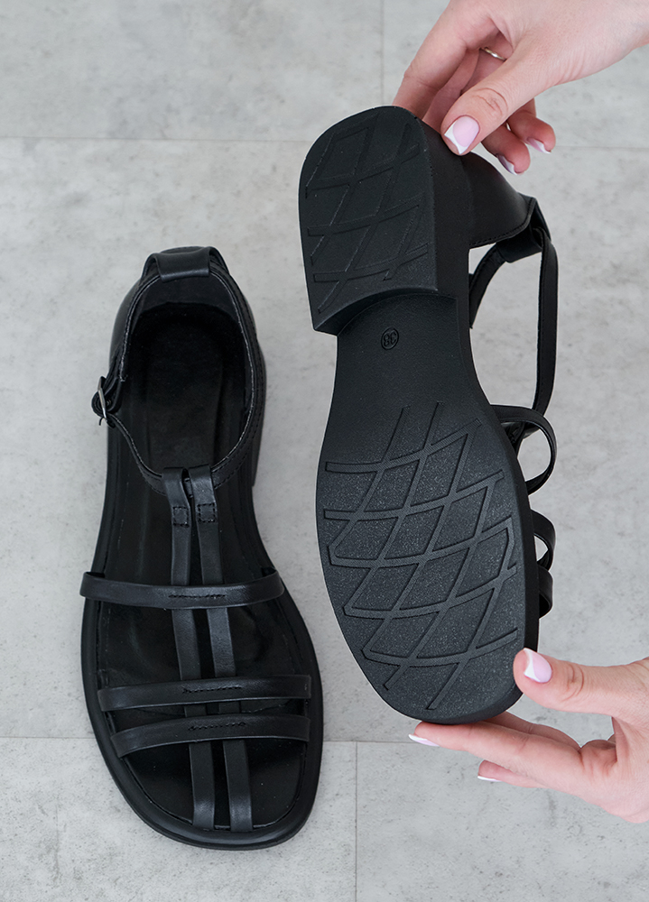 Сандалі натуральна шкіра чорні 8470-28