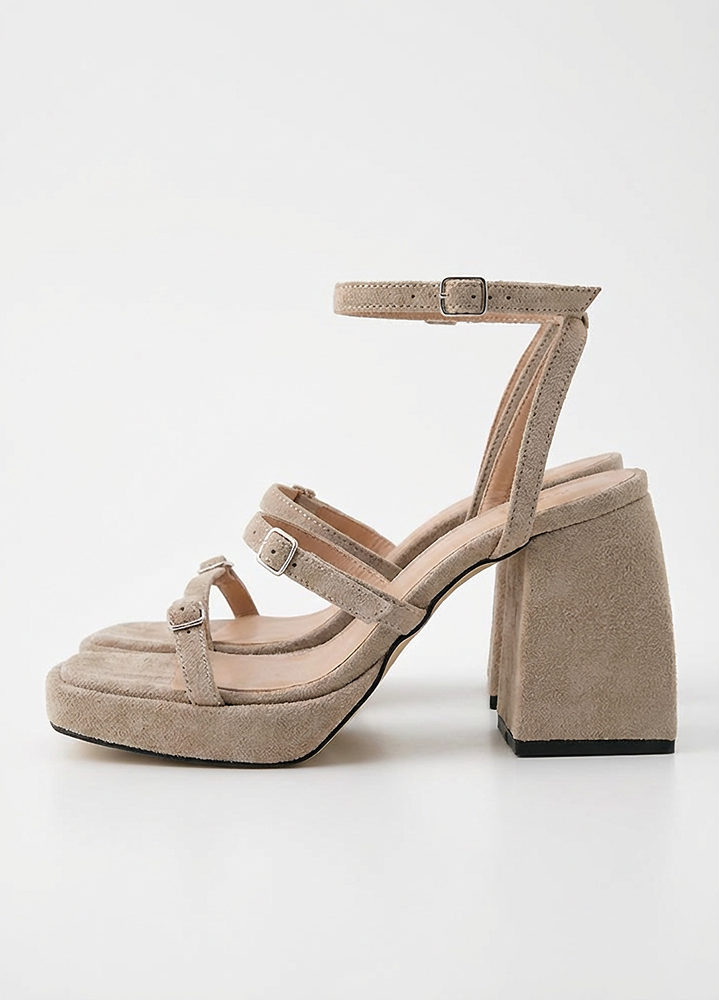 Босоножки на высоких каблуках беж замша 8603-28