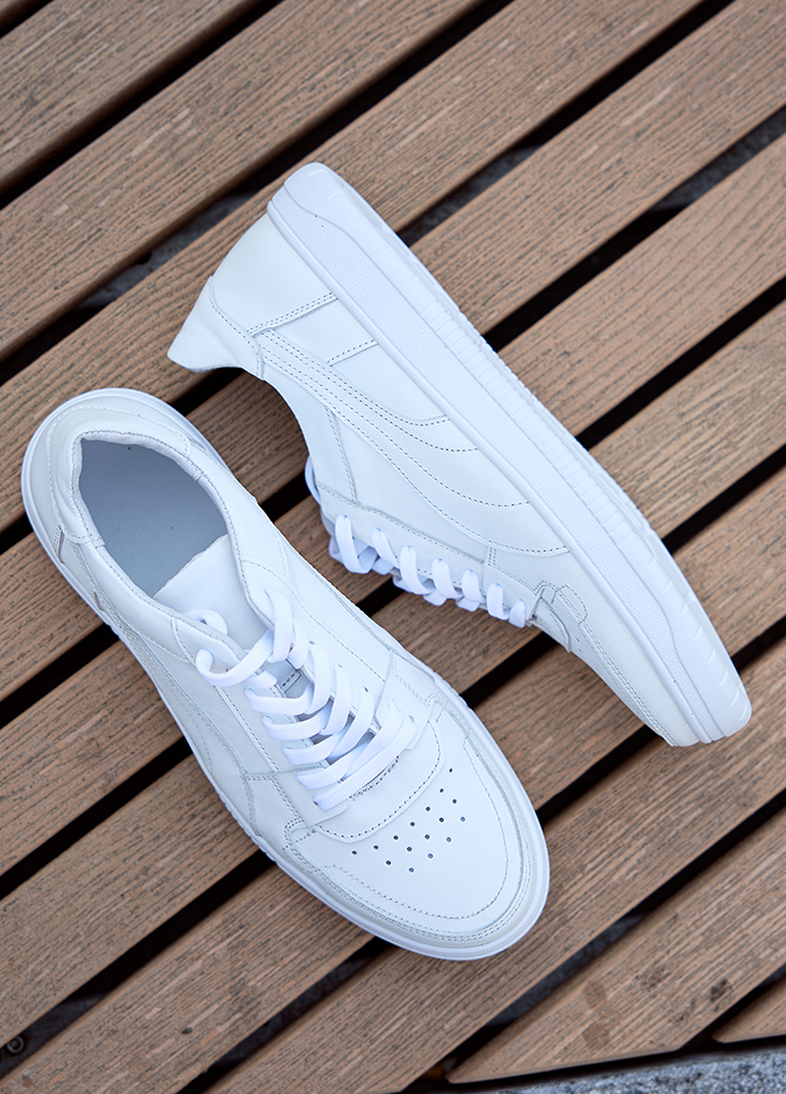 Кроссовки мужские CAVEN кожаные белые 8509-28