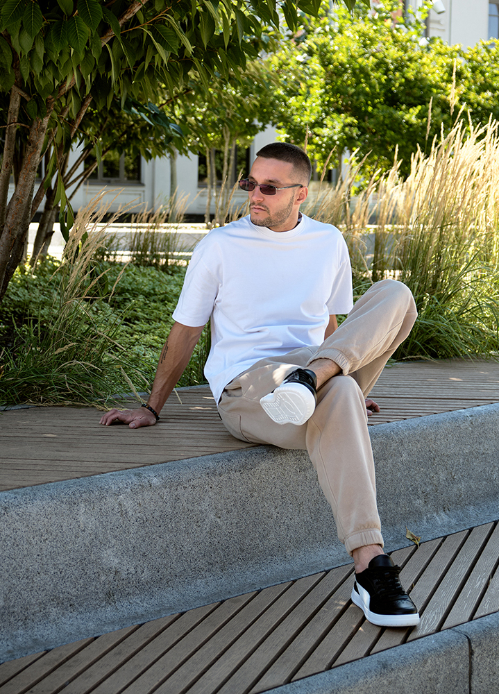 Кросівки чоловічі CAVEN шкіряні чорні 8515-28