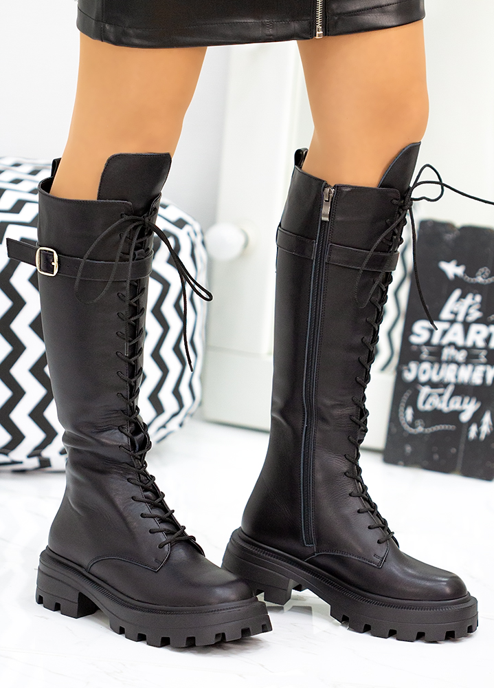 Чоботи на шнурівці чорні 8053-28