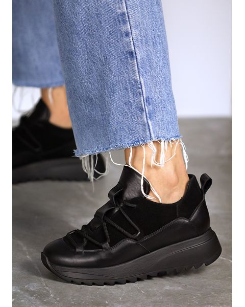 Кроссовки женские кожаные черные KORSET к+з 8012-28