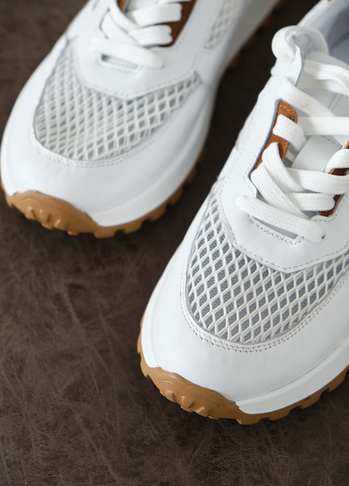 Кросівки жіночі шкіряні літні білі 8464-28