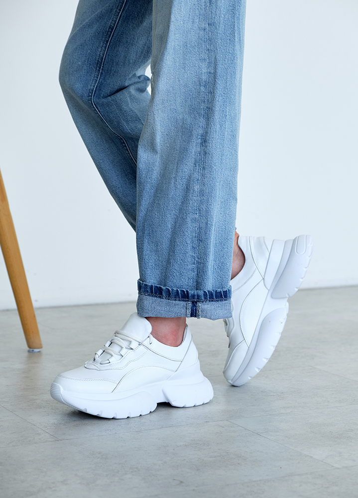 Кроссовки женские кожаные белые GOLD 8479-28