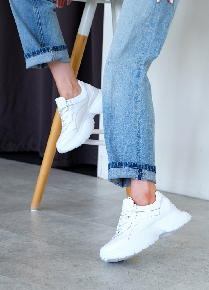 Кроссовки женские кожаные белые GOLD 8479-28