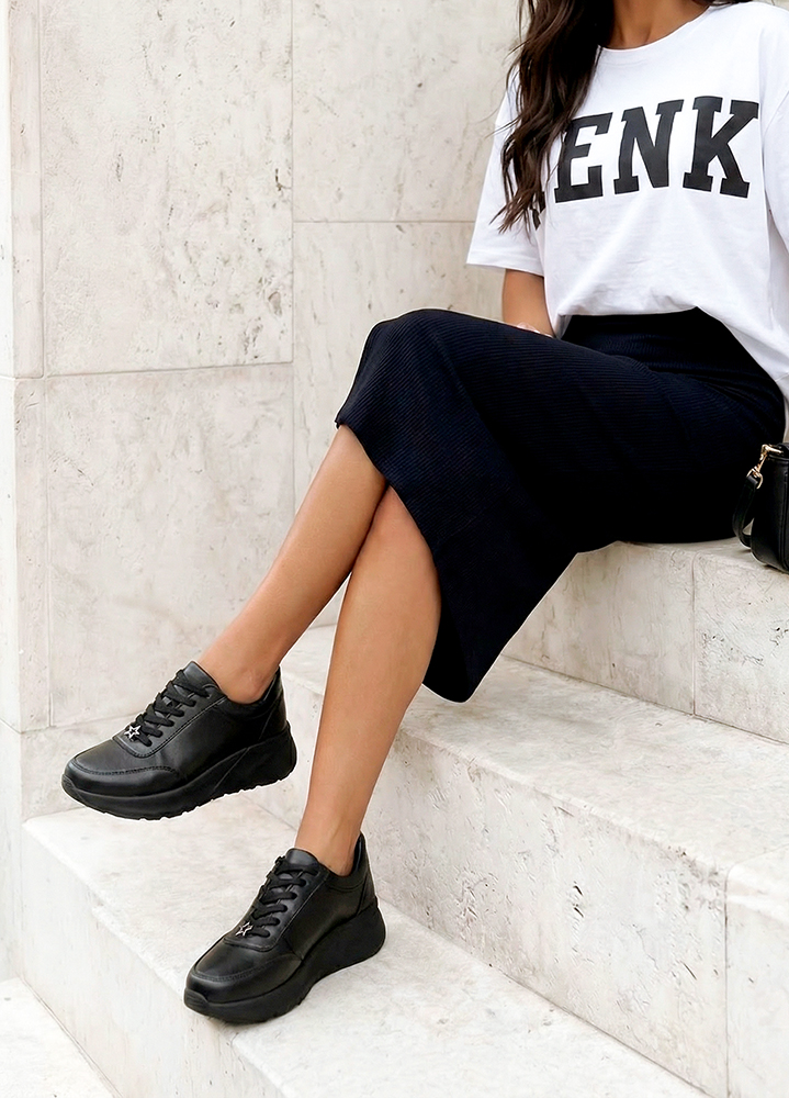 Кросівки жіночі шкіряні чорні STAR 8615-28