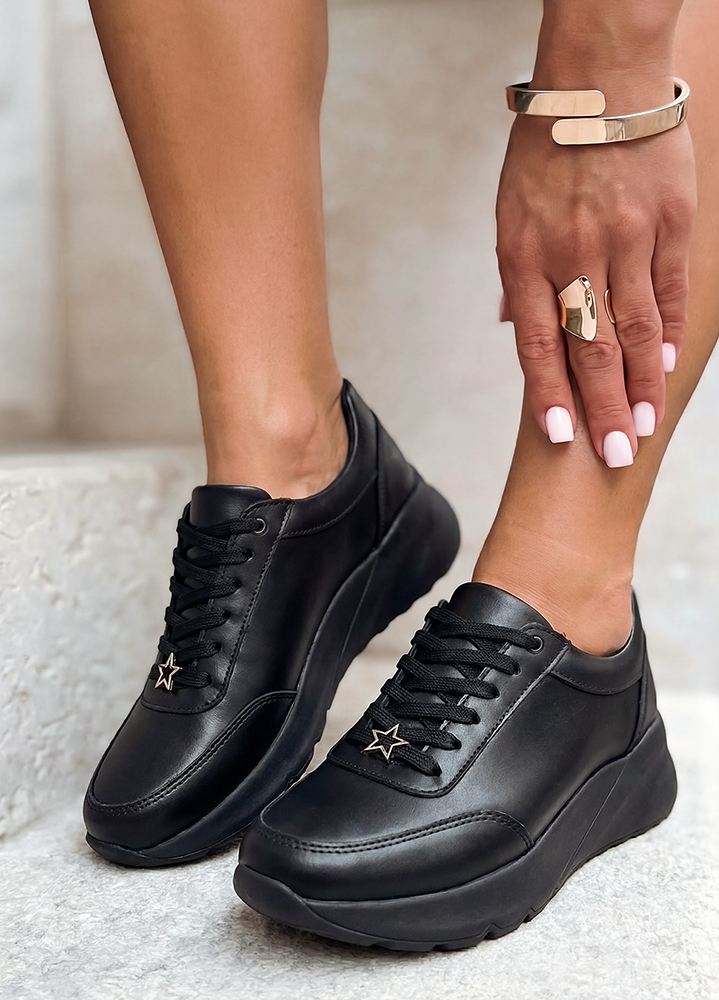 Кросівки жіночі шкіряні чорні STAR 8615-28