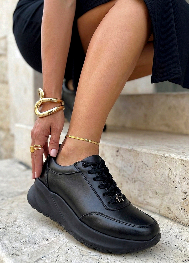 Кросівки жіночі шкіряні чорні STAR 8615-28