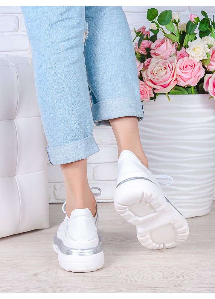 Кроссовки кожаные Balenc!aga белые 7001-28