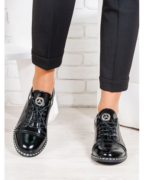 Туфлі жіночі шкіряні лаковані чорні 6676-28