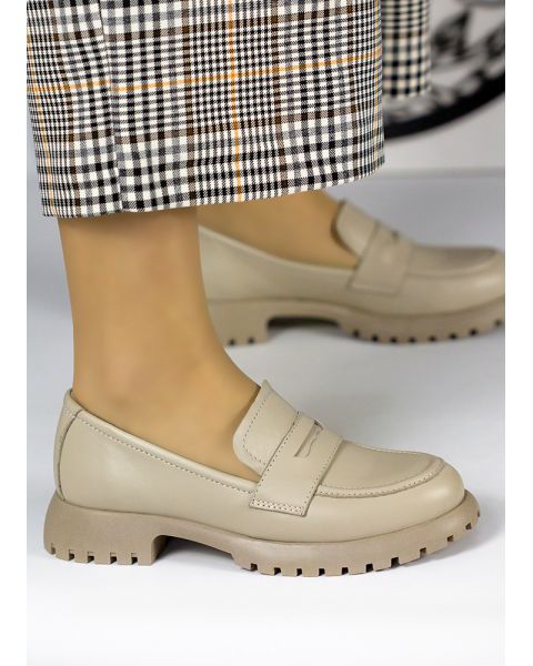 Туфли женские кожаные бежевые лоферы 7976-28