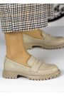 Туфлі лофери жіночі шкіряні бежеві 7976-28