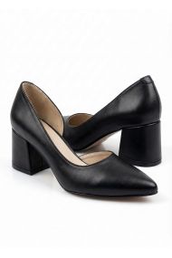 Туфли Laura кожа черные на маленьком каблуке 8233-28