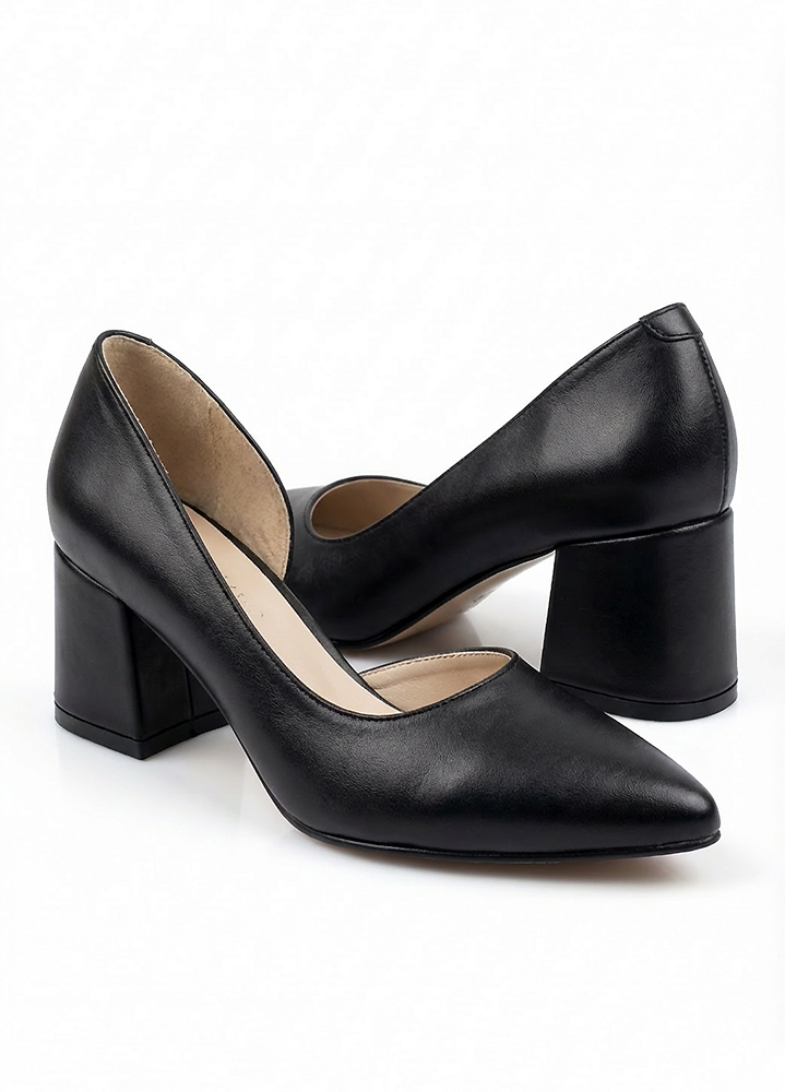 Туфли Laura кожа черные на маленьком каблуке 8233-28