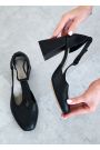 Туфлі жіночі шкіряні чорні на підборах 8481-28
