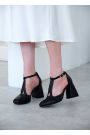 Туфлі жіночі шкіряні чорні на підборах 8481-28