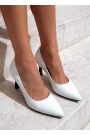 Туфлі човники на маленькій шпильці біла шкіра 8629-28