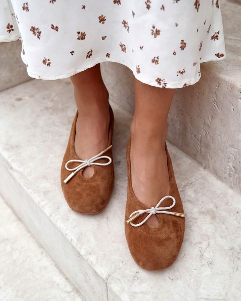 Туфли балетки замшевые коричневые с бантиком 8654-28 Туфли балетки замшевые коричневые с бантиком 8654-28