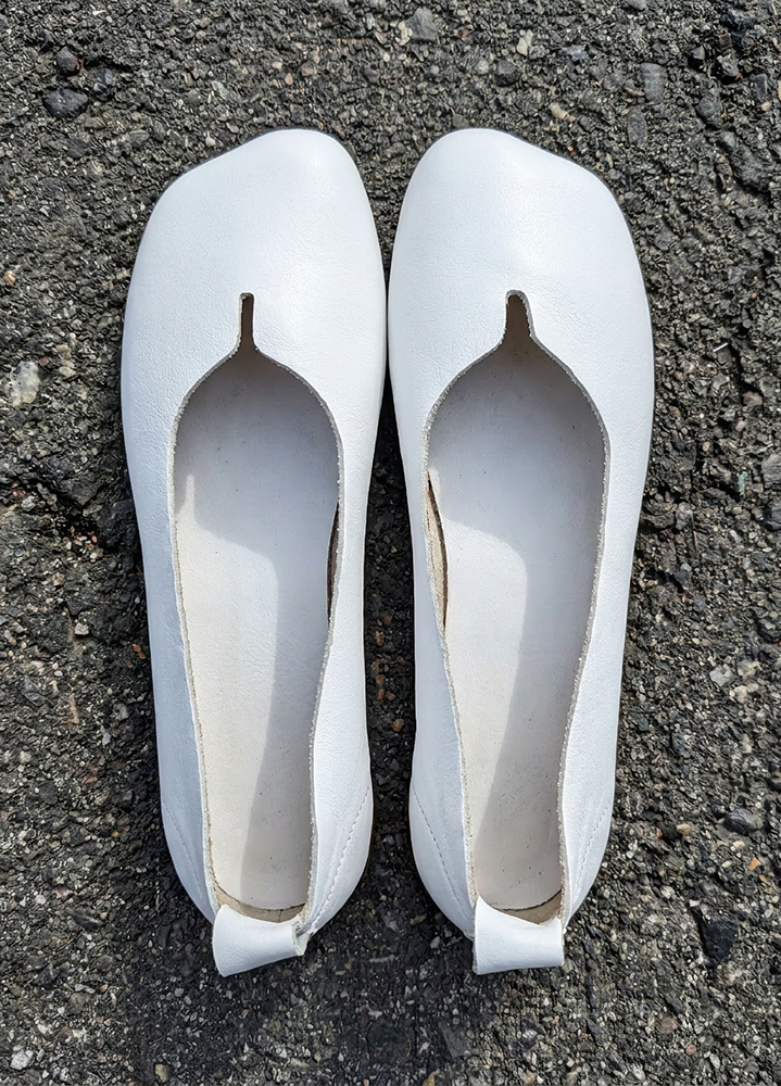 Туфлі балетки білі Barefoot шкіряні 8696-28