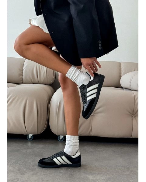 Кросівки жіночі шкіряні чорні Samba 8226-28