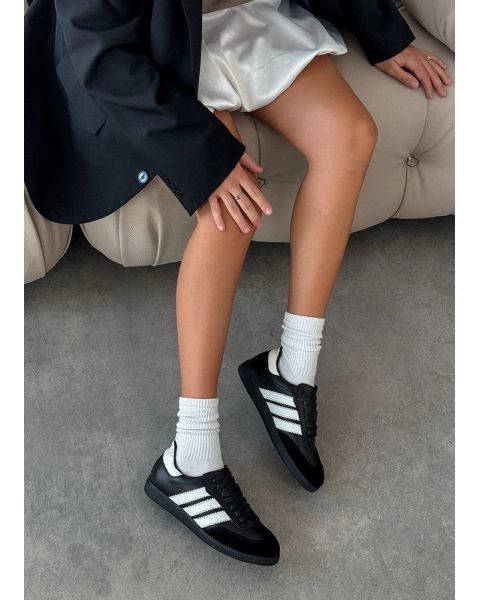 Кросівки жіночі шкіряні чорні Samba 8226-28