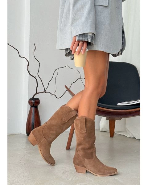 Чоботи козаки brown замша 8223-28